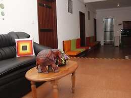 Thumbelina Apartments