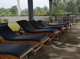 Thumbelina Apartments