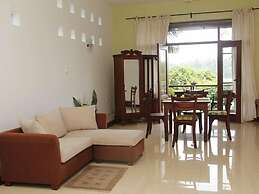 Thumbelina Apartments