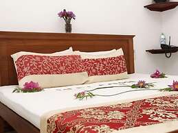 Thumbelina Apartments