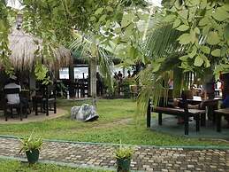 Thumbelina Apartments