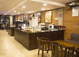 Thumbelina Apartments