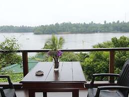 Thumbelina Apartments