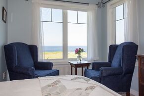 Johnson Shore Inn
