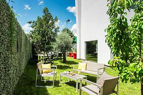 KYRIAD LYON EST - Stadium - Eurexpo