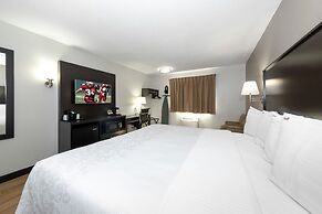 Red Roof Inn PLUS+ Huntsville