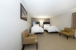 Red Roof Inn PLUS+ Huntsville