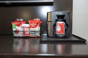 Red Roof Inn PLUS+ Huntsville