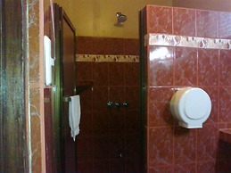 Charly's Place Hotel