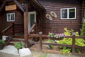 Cedar House Restaurant & Chalets