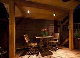 Cedar House Restaurant & Chalets