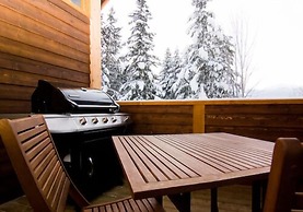 Cedar House Restaurant & Chalets