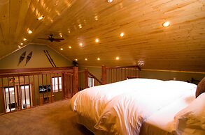 Cedar House Restaurant & Chalets