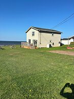 80 Oceanside Cottage