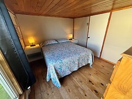 80 Oceanside Cottage