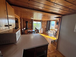 80 Oceanside Cottage