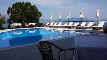 Aliki Hotel