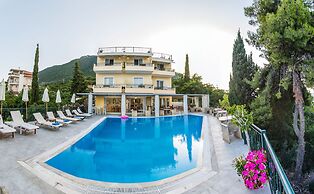 Aliki Hotel