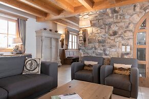 AvenidA Panorama Chalet by Alpin Rentals