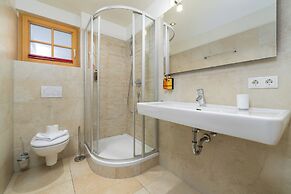 AvenidA Panorama Chalet by Alpin Rentals