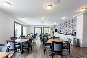 Travelodge by Wyndham Rigaud