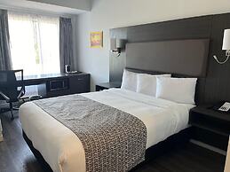 Travelodge by Wyndham Rigaud