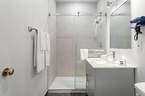Travelodge by Wyndham Rigaud