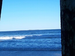 Copley LaReine Motel