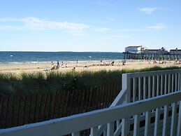 Copley LaReine Motel