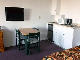 Copley LaReine Motel