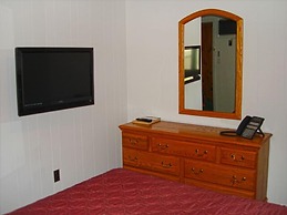 Copley LaReine Motel