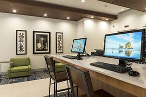 Holiday Inn Express & Suites Victoria - Colwood by IHG