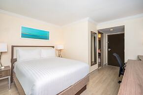 Holiday Inn Express & Suites Nassau by IHG
