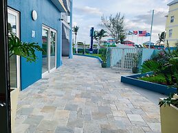 Holiday Inn Express & Suites Nassau by IHG