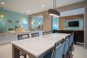 Holiday Inn Express & Suites Nassau by IHG