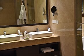 Le Meridien Paro, Riverfront