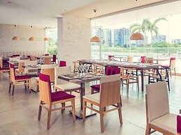 Mercure Santa Marta Emile