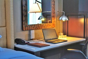 Doubletree By Hilton Reading