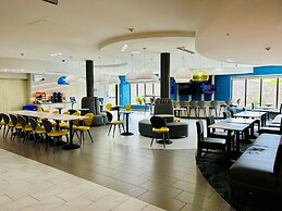 Holiday Inn Express & Suites Shippensburg by IHG