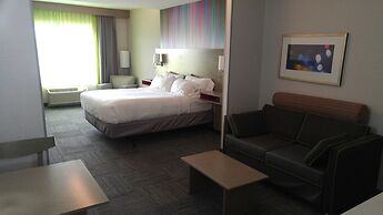 Holiday Inn Express & Suites Shippensburg by IHG