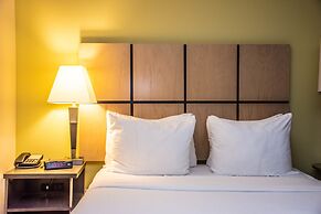 Candlewood Suites : Overland Park - W 135th St by IHG