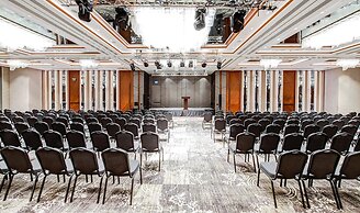 DoubleTree by Hilton Hotel Istanbul - Piyalepasa