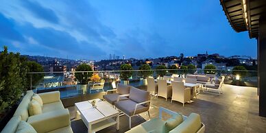 DoubleTree by Hilton Hotel Istanbul - Piyalepasa