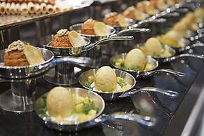 DoubleTree by Hilton Hotel Istanbul - Piyalepasa