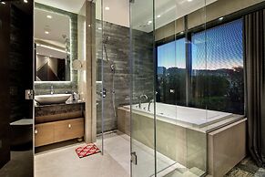 DoubleTree by Hilton Hotel Istanbul - Piyalepasa