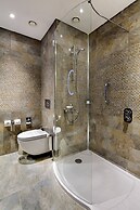 DoubleTree by Hilton Hotel Istanbul - Piyalepasa