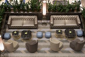 DoubleTree by Hilton Hotel Istanbul - Piyalepasa