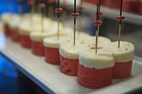 DoubleTree by Hilton Hotel Istanbul - Piyalepasa