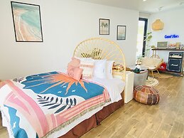 Minimi Inn - SailRock Beach House