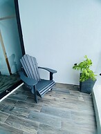 Minimi Inn - SailRock Beach House